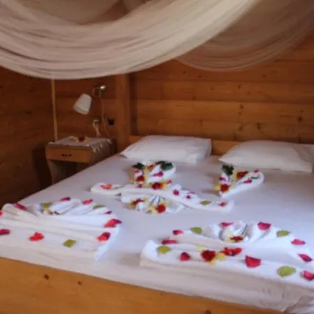 Bed & Breakfast Sakin Vadi Winehouse Orhaniye (Marmaris)