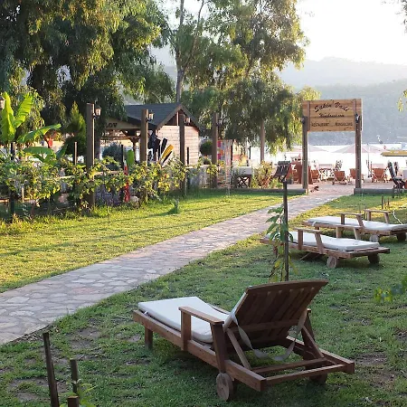 Sakin Vadi Winehouse Bed & Breakfast