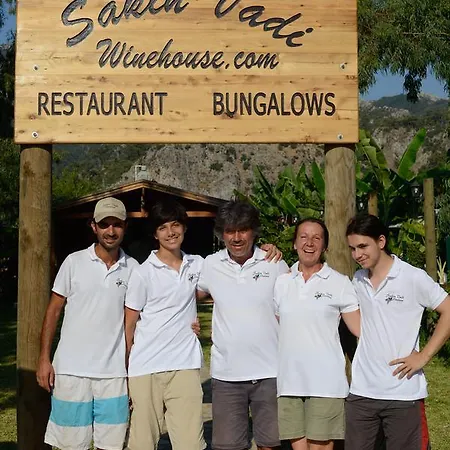 Bed & Breakfast Sakin Vadi Winehouse 4*