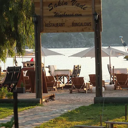 Bed & Breakfast Sakin Vadi Winehouse 3*