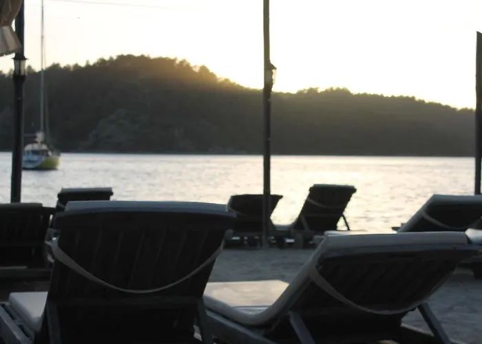 Sakin Vadi Winehouse Bed & Breakfast Orhaniye (Marmaris)