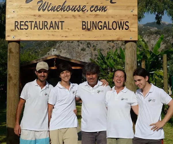 Bed & Breakfast Sakin Vadi Winehouse 4*